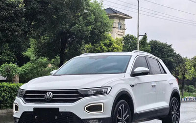 Volkswagen T-Roc I, 2022 год, 1 421 000 рублей, 1 фотография