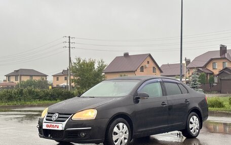 Volkswagen Jetta VI, 2008 год, 335 000 рублей, 2 фотография