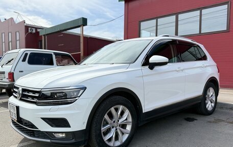 Volkswagen Tiguan II, 2020 год, 2 070 000 рублей, 3 фотография