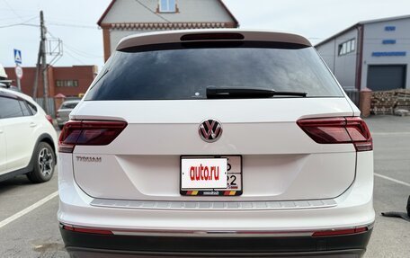 Volkswagen Tiguan II, 2020 год, 2 070 000 рублей, 6 фотография