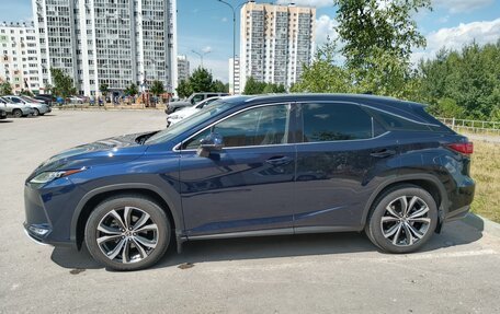 Lexus RX IV рестайлинг, 2021 год, 4 800 000 рублей, 2 фотография