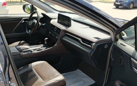 Lexus RX IV рестайлинг, 2021 год, 4 800 000 рублей, 5 фотография