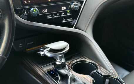 Toyota Camry, 2018 год, 2 425 000 рублей, 19 фотография