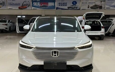 Honda Vezel, 2024 год, 1 680 000 рублей, 3 фотография