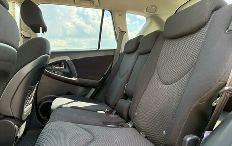 Toyota RAV4, 2007 год, 1 099 000 рублей, 25 фотография