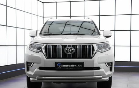 Toyota Land Cruiser Prado 150 рестайлинг 2, 2017 год, 4 950 000 рублей, 2 фотография
