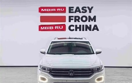 Volkswagen T-Roc I, 2023 год, 1 480 000 рублей, 3 фотография