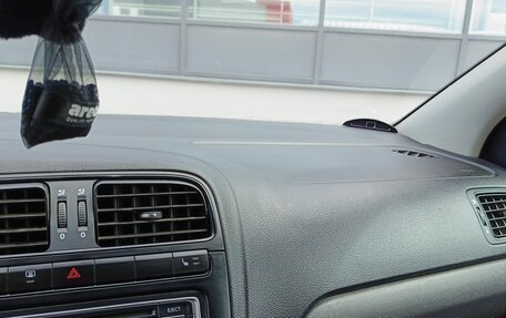 Volkswagen Polo VI (EU Market), 2011 год, 575 000 рублей, 11 фотография
