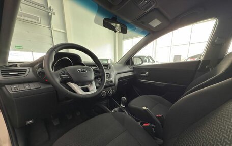 KIA Rio III рестайлинг, 2013 год, 899 000 рублей, 13 фотография