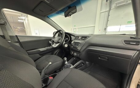 KIA Rio III рестайлинг, 2013 год, 899 000 рублей, 20 фотография