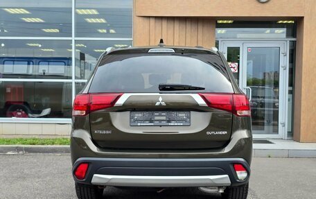 Mitsubishi Outlander III рестайлинг 3, 2017 год, 1 730 000 рублей, 5 фотография
