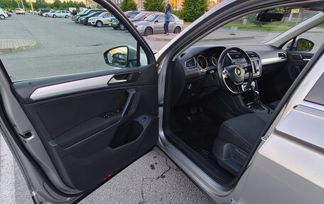 Volkswagen Tiguan II, 2017 год, 2 049 000 рублей, 21 фотография