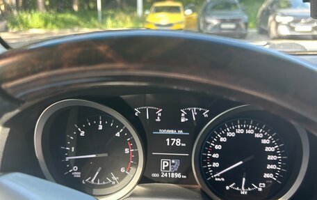 Toyota Land Cruiser 200, 2013 год, 3 450 000 рублей, 7 фотография