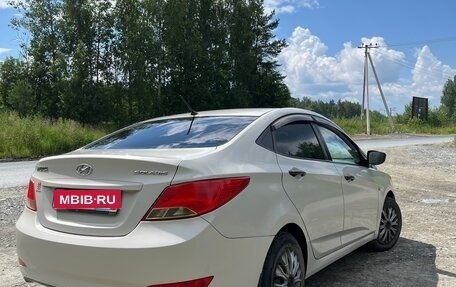 Hyundai Solaris II рестайлинг, 2015 год, 695 000 рублей, 4 фотография