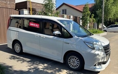 Toyota Noah III, 2015 год, 2 190 000 рублей, 1 фотография