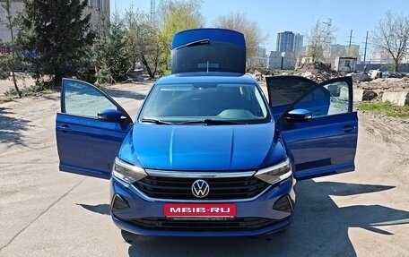 Volkswagen Polo VI (EU Market), 2022 год, 1 900 000 рублей, 1 фотография
