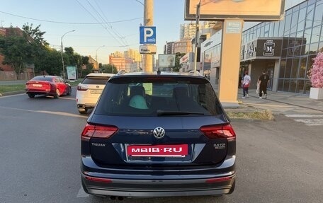 Volkswagen Tiguan II, 2017 год, 2 600 000 рублей, 5 фотография