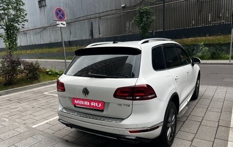 Volkswagen Touareg III, 2017 год, 3 550 000 рублей, 4 фотография