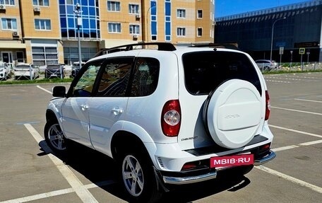 Chevrolet Niva I рестайлинг, 2017 год, 671 000 рублей, 4 фотография