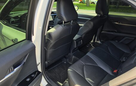Toyota Camry, 2019 год, 2 990 000 рублей, 9 фотография