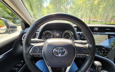 Toyota Camry, 2019 год, 2 990 000 рублей, 16 фотография