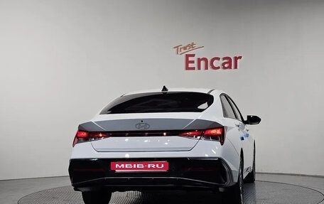 Hyundai Avante, 2023 год, 1 650 000 рублей, 4 фотография