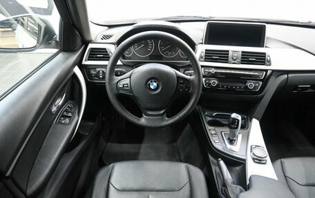 BMW 3 серия, 2015 год, 1 929 900 рублей, 13 фотография