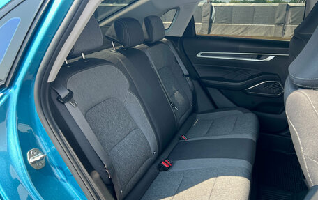 Geely Emgrand, 2023 год, 1 610 000 рублей, 16 фотография