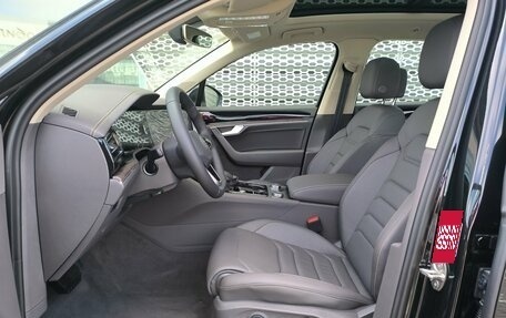 Volkswagen Touareg III, 2025 год, 8 290 000 рублей, 38 фотография