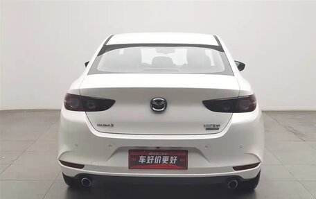 Mazda 3, 2023 год, 1 650 000 рублей, 4 фотография