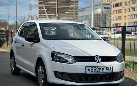 Volkswagen Polo VI (EU Market), 2011 год, 880 000 рублей, 1 фотография