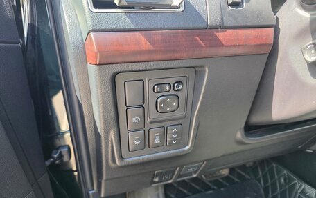 Toyota Land Cruiser Prado 150 рестайлинг 2, 2015 год, 3 500 000 рублей, 14 фотография