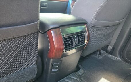 Toyota Land Cruiser Prado 150 рестайлинг 2, 2015 год, 3 500 000 рублей, 16 фотография