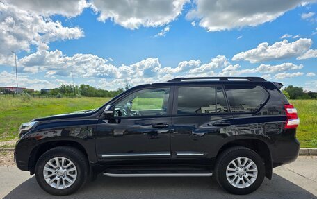 Toyota Land Cruiser Prado 150 рестайлинг 2, 2015 год, 3 500 000 рублей, 29 фотография