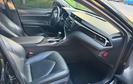 Toyota Camry, 2019 год, 2 650 000 рублей, 12 фотография