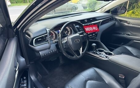Toyota Camry, 2019 год, 2 650 000 рублей, 11 фотография