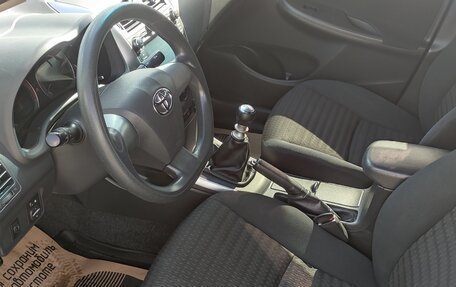 Toyota Corolla, 2011 год, 770 000 рублей, 13 фотография