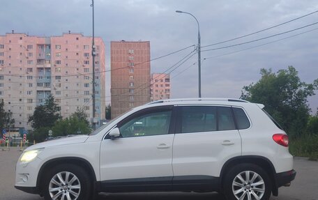 Volkswagen Tiguan I, 2011 год, 700 000 рублей, 3 фотография