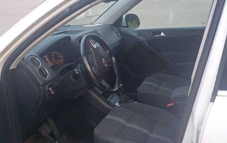 Volkswagen Tiguan I, 2011 год, 700 000 рублей, 14 фотография