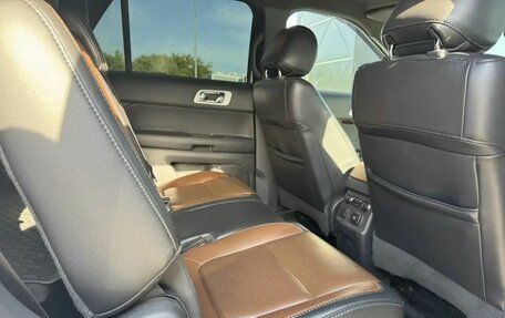 Ford Explorer VI, 2012 год, 1 950 000 рублей, 23 фотография