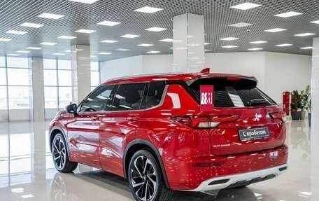 Mitsubishi Outlander, 2023 год, 3 982 000 рублей, 4 фотография