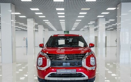 Mitsubishi Outlander, 2023 год, 3 982 000 рублей, 7 фотография