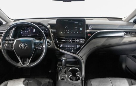 Toyota Camry, 2023 год, 3 530 000 рублей, 6 фотография