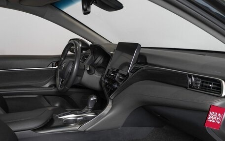 Toyota Camry, 2023 год, 3 530 000 рублей, 7 фотография