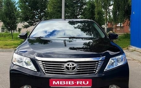 Toyota Camry, 2014 год, 1 820 000 рублей, 2 фотография