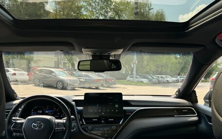 Toyota Camry, 2023 год, 3 300 000 рублей, 9 фотография