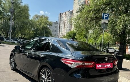 Toyota Camry, 2023 год, 3 300 000 рублей, 4 фотография