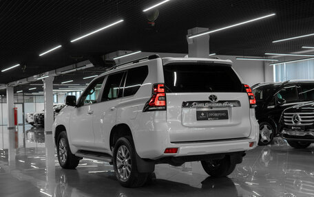 Toyota Land Cruiser Prado 150 рестайлинг 2, 2019 год, 4 900 000 рублей, 4 фотография