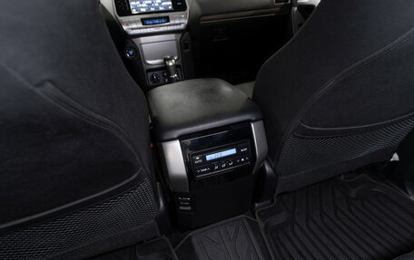 Toyota Land Cruiser Prado 150 рестайлинг 2, 2019 год, 4 900 000 рублей, 13 фотография