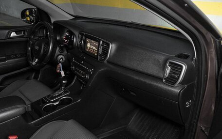 KIA Sportage IV рестайлинг, 2018 год, 2 170 000 рублей, 15 фотография